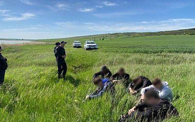 Пограничники Молдовы задержали на границе с Украиной очередную группу уклонистов
