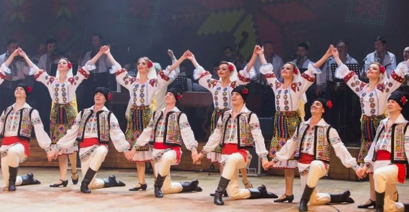 В Молдове наказали директора танцевального ансамбля за участие артистов в ПМЭФ