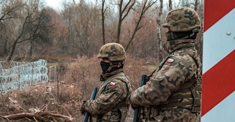 Польша начала военную операцию на границе с Беларусью