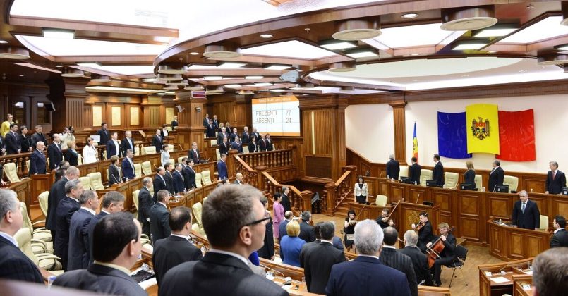В парламенте Молдовы обвинили Кишинев в превращении страны в колонию ЕС