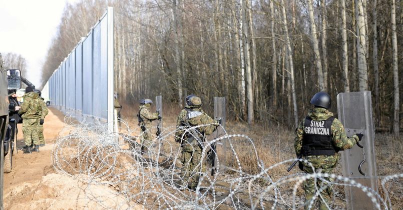 Министр обороны Польши рассказал, за сколько можно пересечь границу с Беларусью