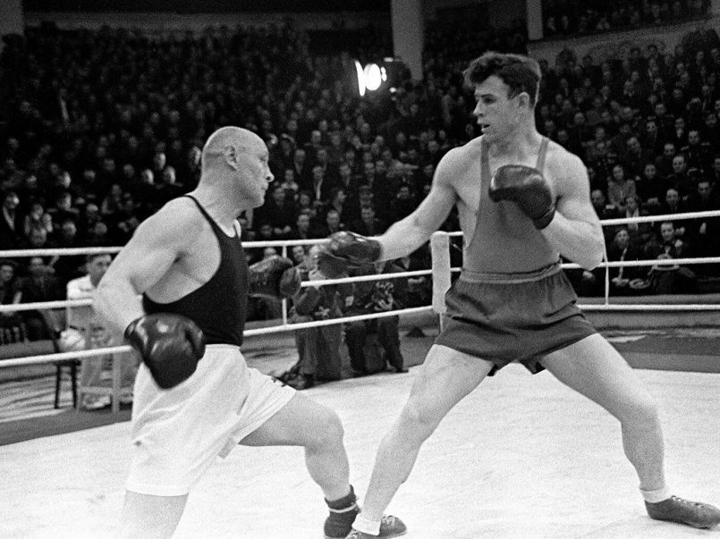 Шестерых отправил в нокаут, взорвал дзот и понес раненого дальше: чемпион СССР по боксу в Великую Отечественную войну