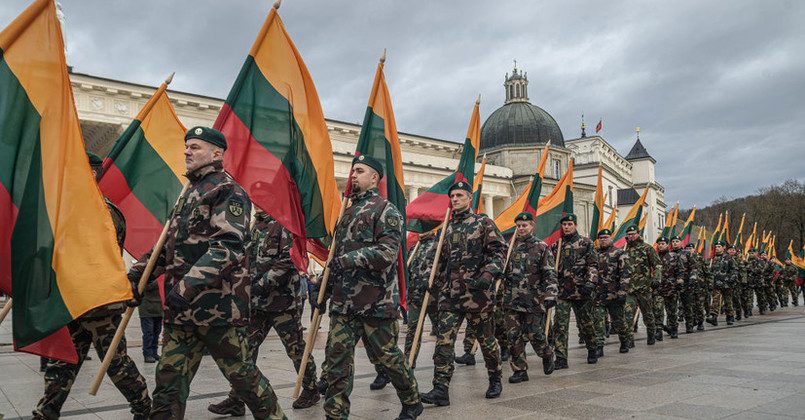 Литва намерена выйти на фактический уровень всеобщего призыва в армию