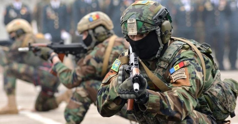 Спецназ полиции Молдовы проводит тактические учения в Кишиневе