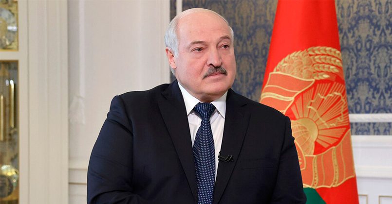 Лукашенко поздравил белорусов с Днем молодежи и студенчества
