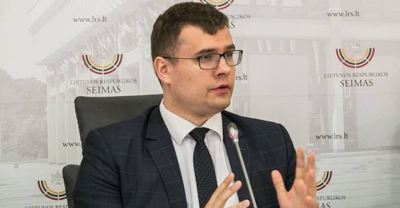 Министр обороны Литвы предрек появление в стране пророссийской партии