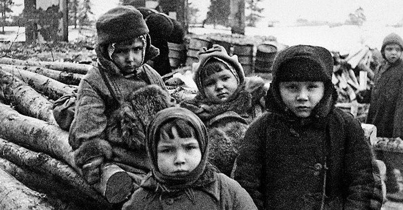 «В лохмотьях, без обуви, голодные — работают с утра до ночи»: судьба угнанных в Латвию в годы войны советских детей