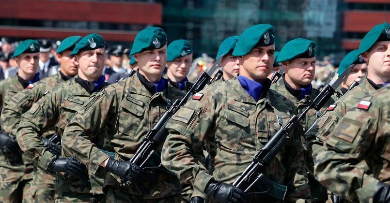 В Польше оценили необходимость возвращения ежегодного призыва в армию