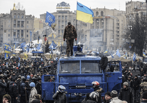 После обретения независимости на Украине попытались пойти по пути демократизации