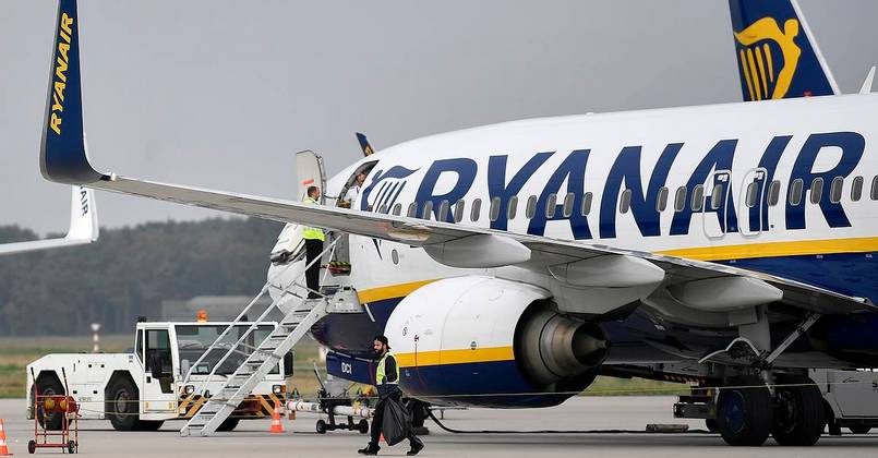 Вильнюс попросит помощи у Минска по инциденту с самолетом Ryanair