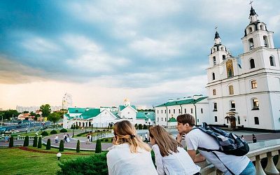 Благодаря чему Беларусь становится все более популярной среди российских туристов?