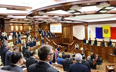 В парламенте Молдовы обвинили Кишинев в превращении страны в колонию ЕС