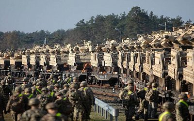 Запад усиливает военно-политическое давление на Беларусь и Россию