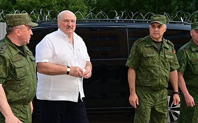 Лукашенко заявил о ликвидации напряженности на границе с Украиной