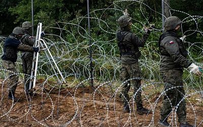 Польша и страны Балтии просят ЕС построить линию обороны на границе с Россией