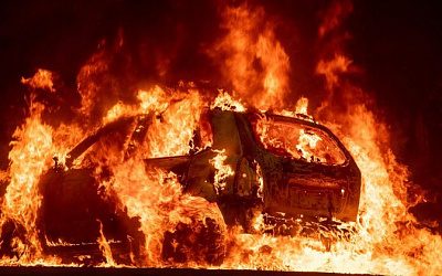 В Одессе ночью сожгли автомобили военных