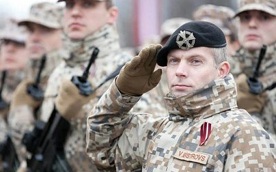Кабинет министров Латвии одобрил прием иностранцев в армию
