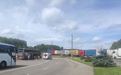 Государственный таможенный комитет Беларуси сообщил, что Литва приостанавливала пропуск транспорта