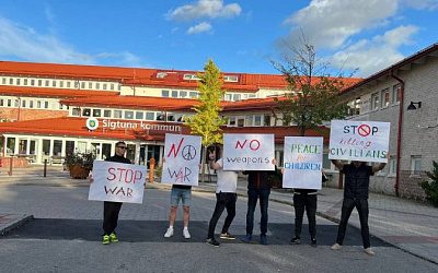 Жители Швеции вышли на митинг против поставок оружия Украине